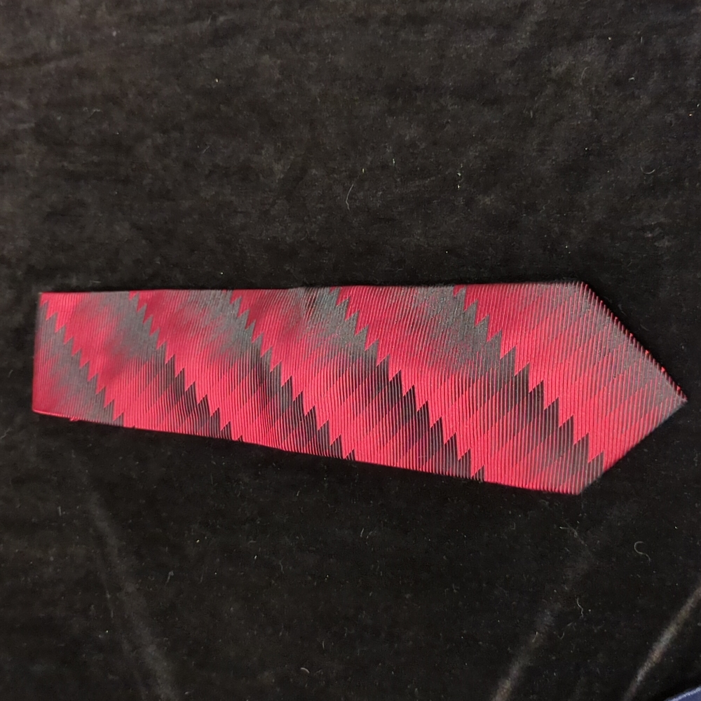 Galo Cossinni tie and handkerchief